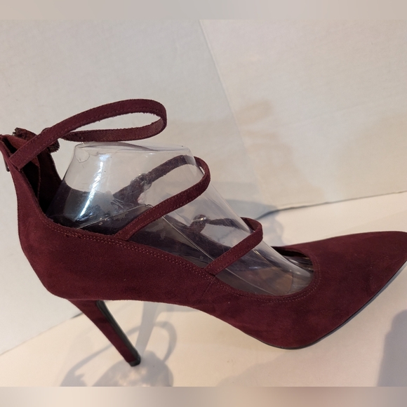 Burgundy Faux Suede 3 Strap Stilleto Heels Sz.10W Christian Siriano‎ - Picture 3 of 15